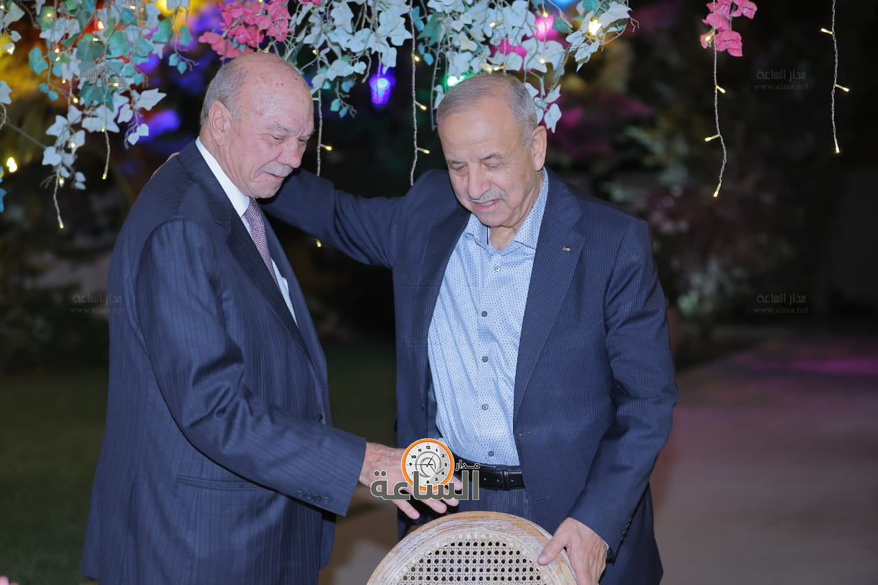 Madar Al-Saa Images 0.1559728407753942