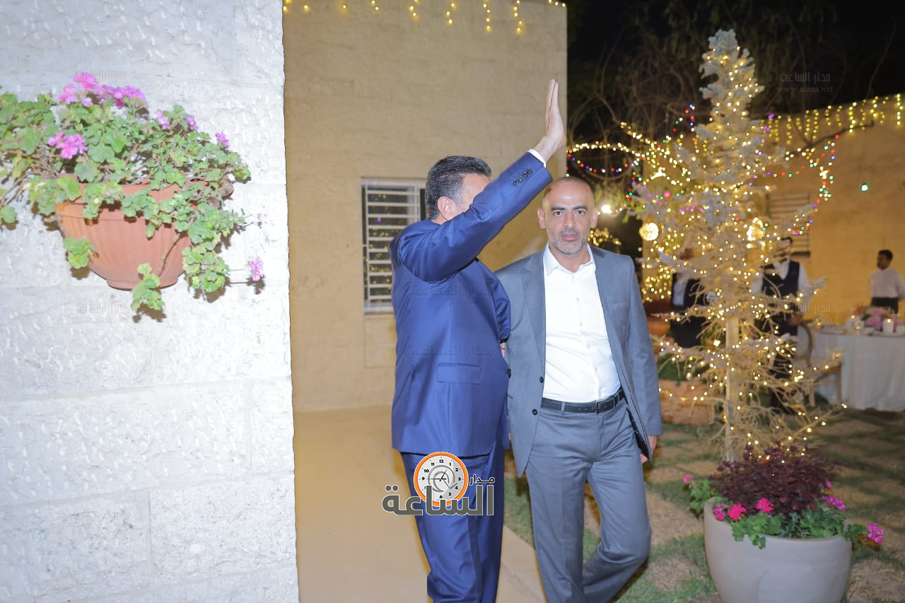 Madar Al-Saa Images 0.03988236892436725