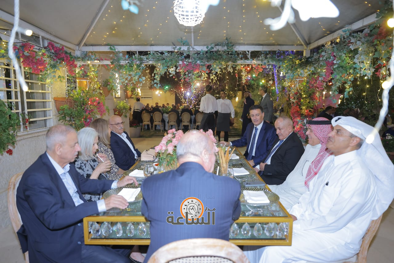 Madar Al-Saa Images 0.016570119234869063