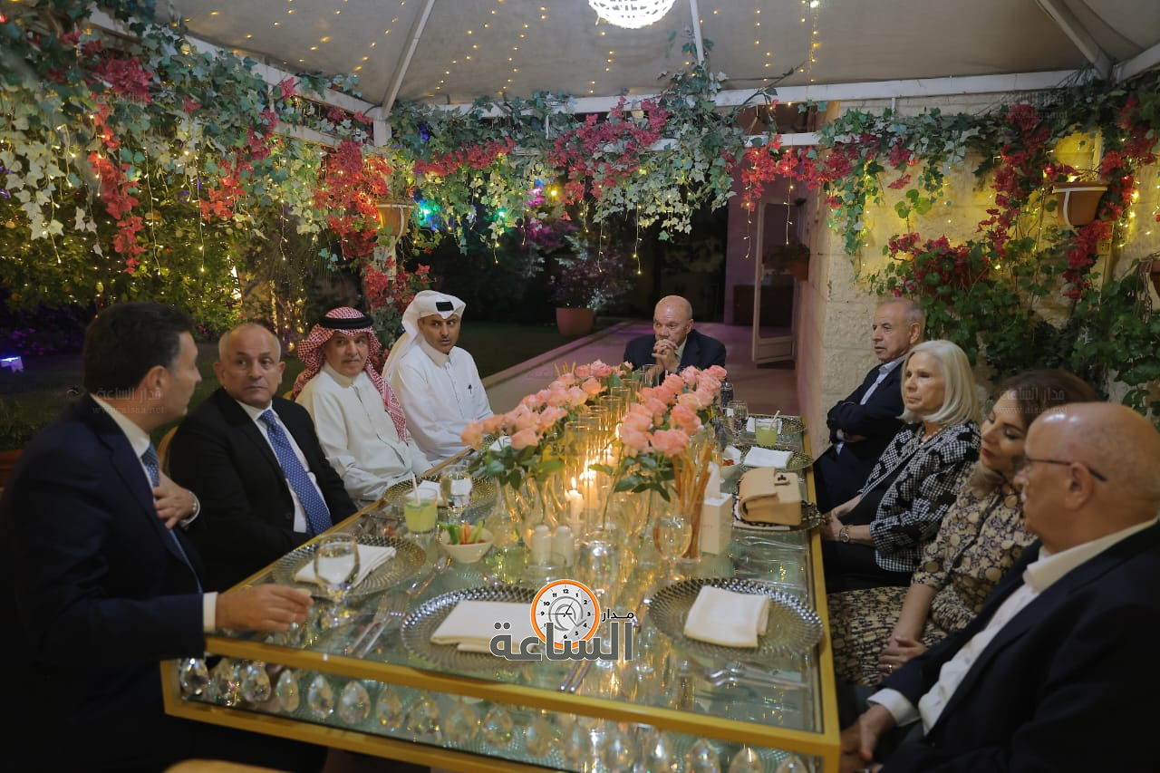 Madar Al-Saa Images 0.06503993784567152