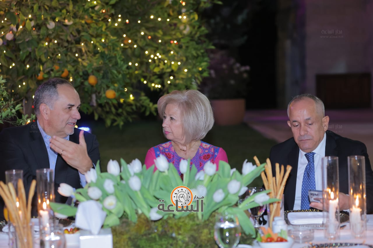 Madar Al-Saa Images 0.5397099543735797