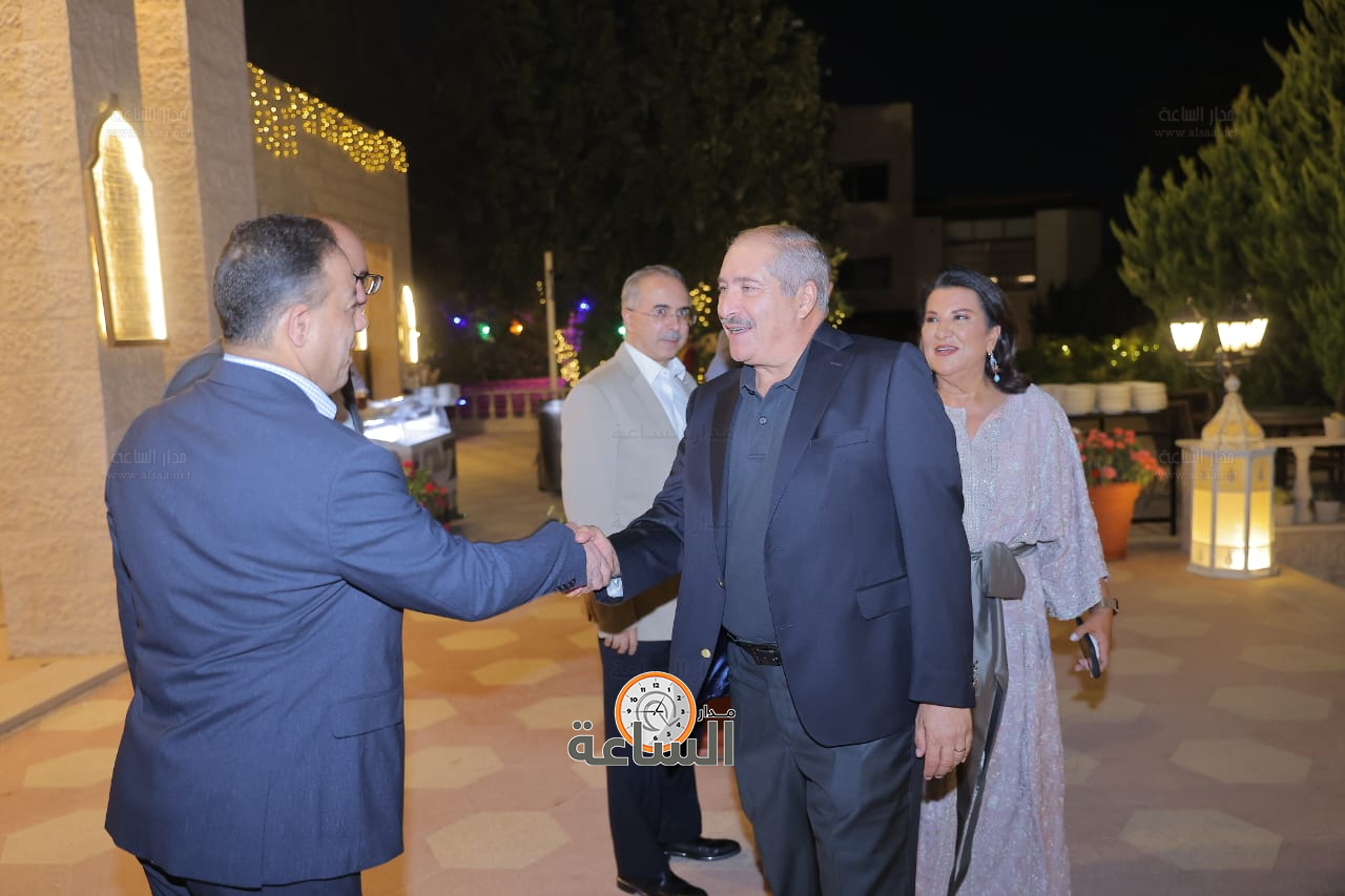 Madar Al-Saa Images 0.9609016001816426