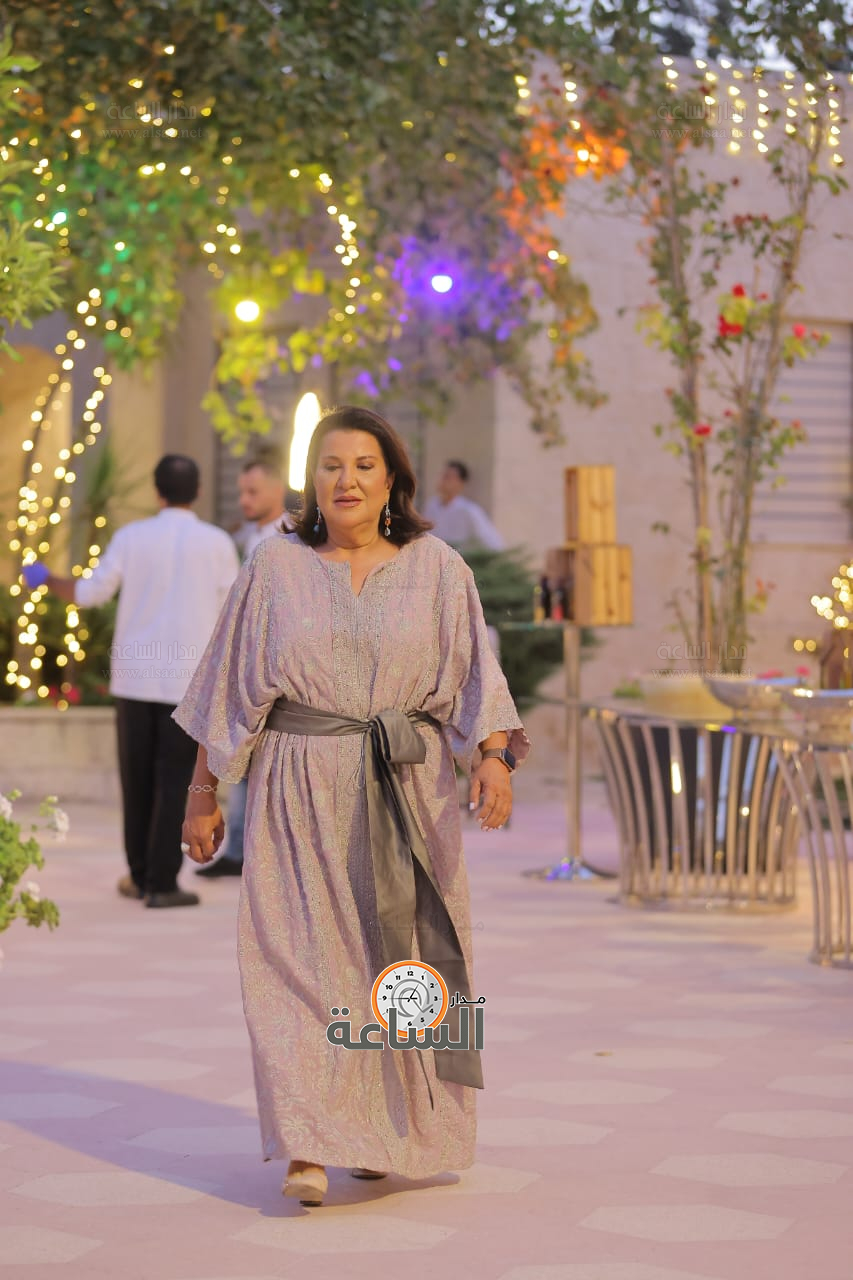 Madar Al-Saa Images 0.5330616925996217