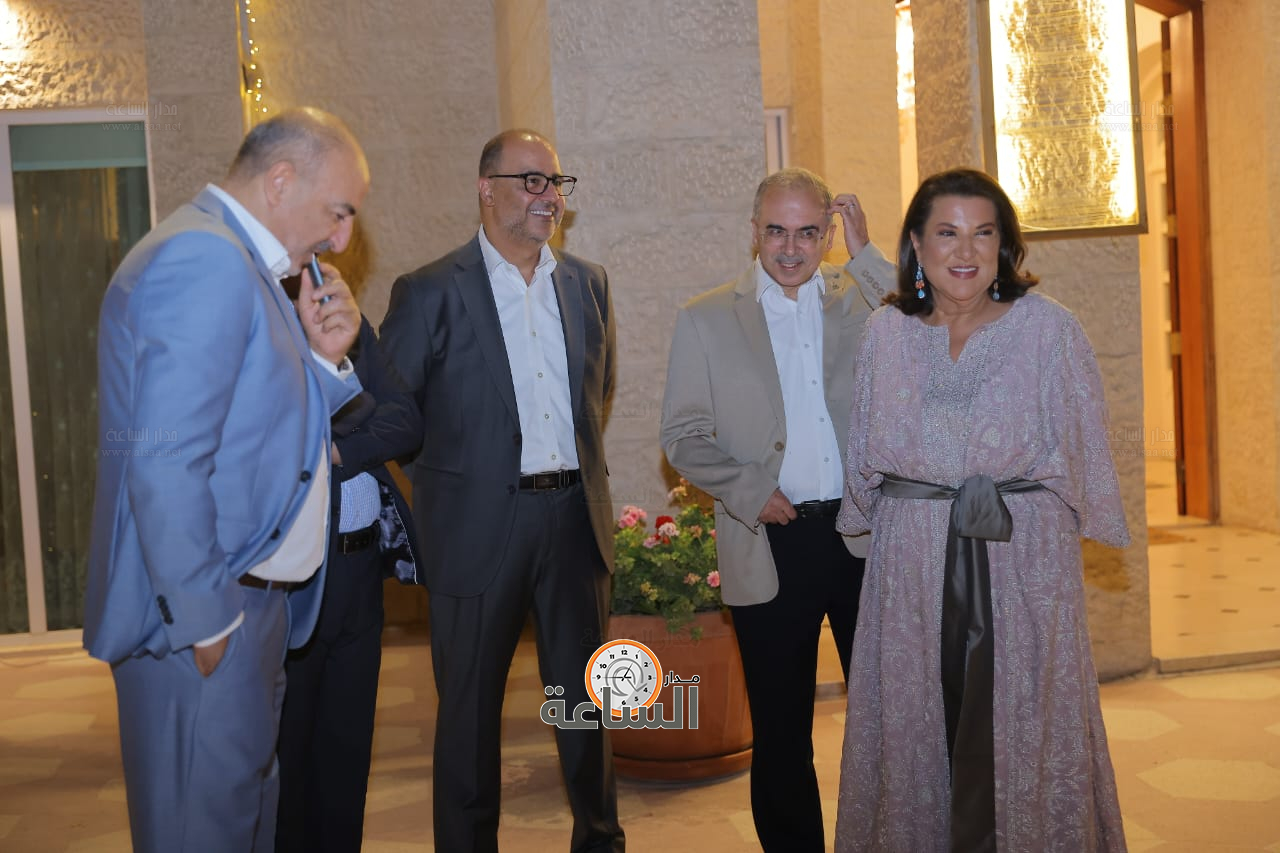 Madar Al-Saa Images 0.7773829351280946