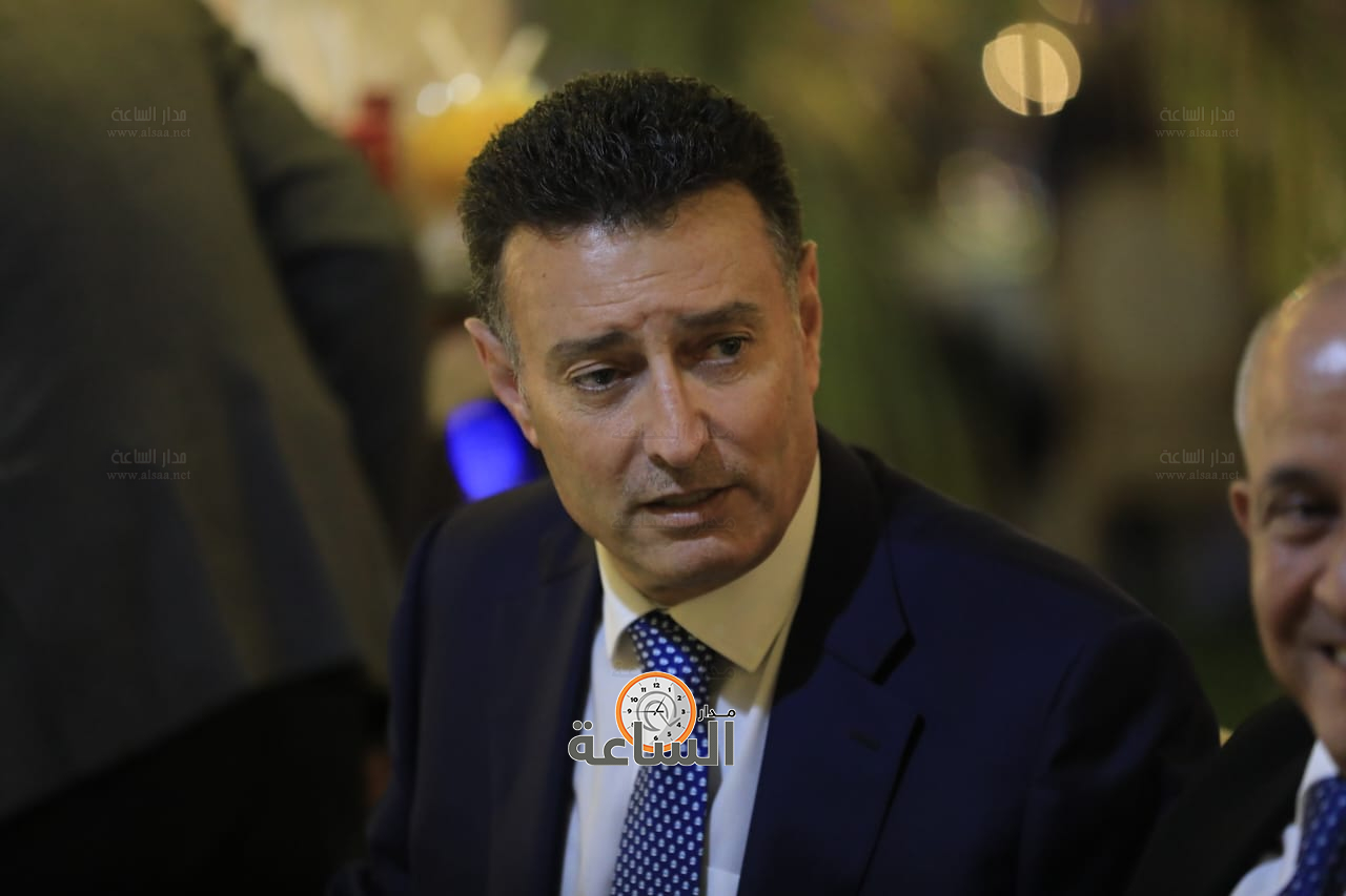 Madar Al-Saa Images 0.8488914129391849