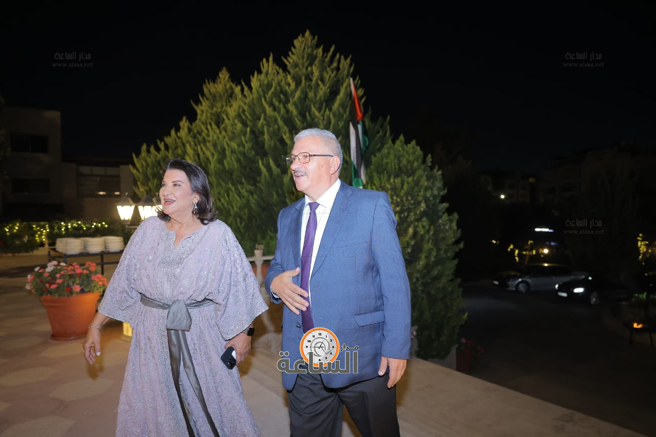 Madar Al-Saa Images 0.4999660141227825