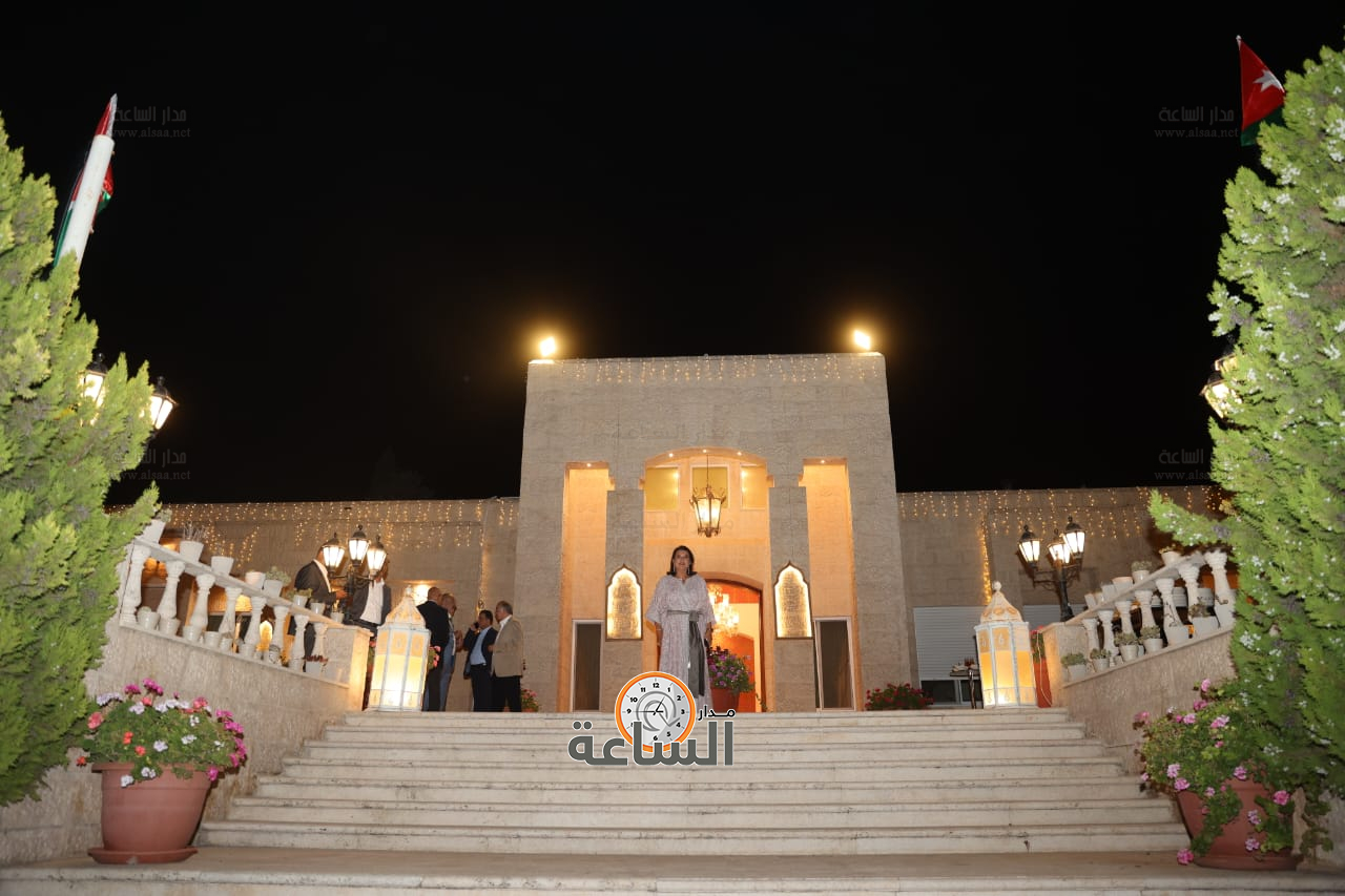 Madar Al-Saa Images 0.5481835996736987