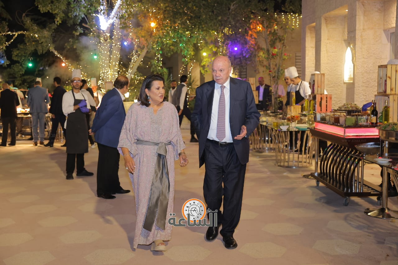 Madar Al-Saa Images 0.24062143917901102