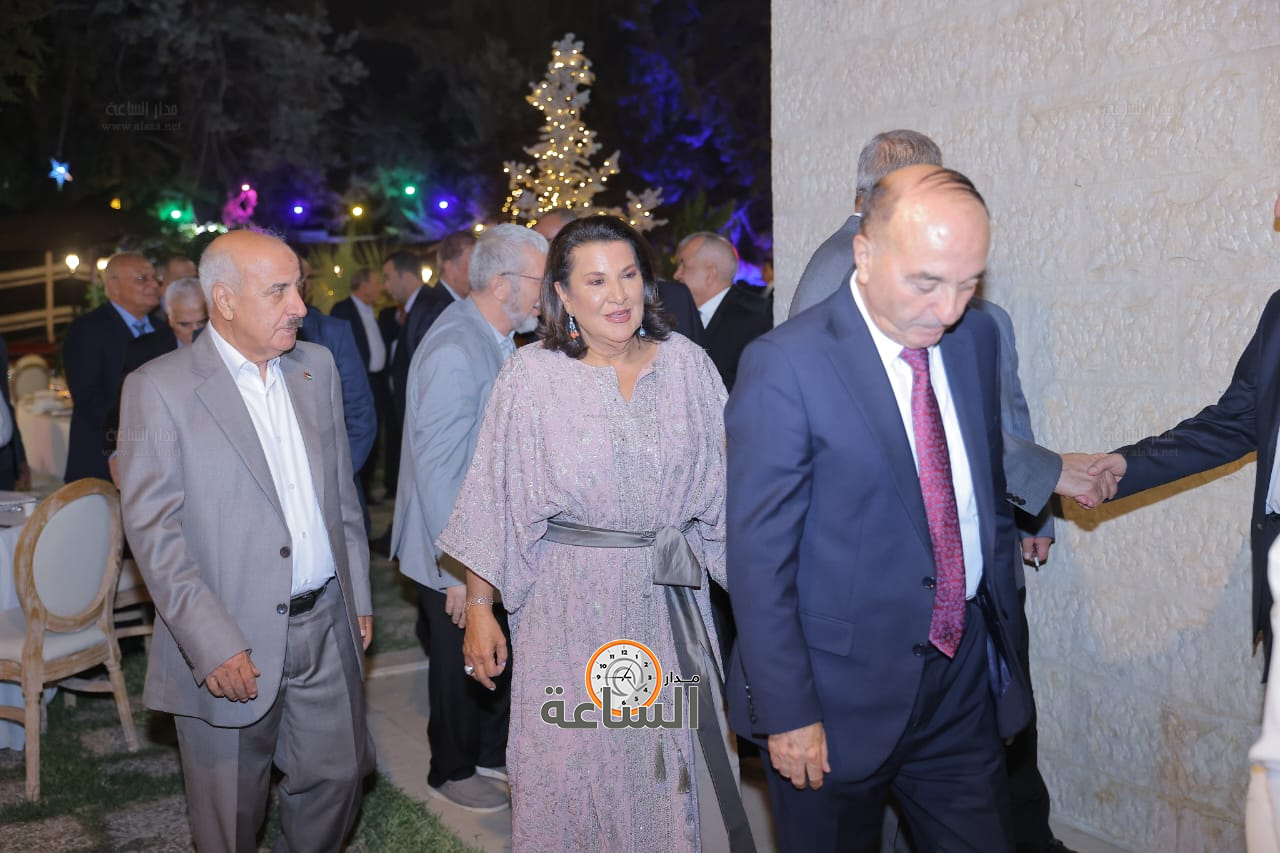 Madar Al-Saa Images 0.35064672458324475