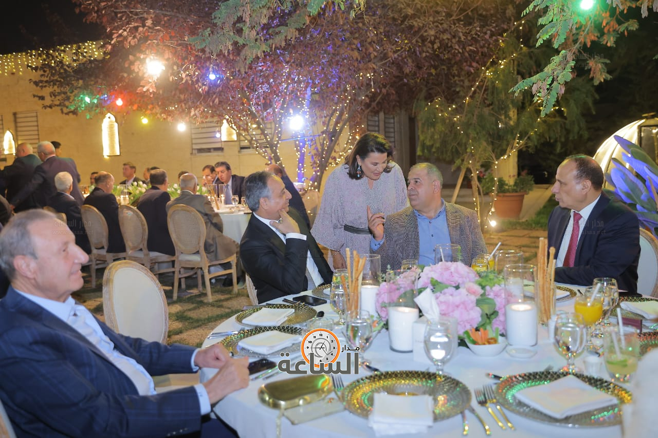 Madar Al-Saa Images 0.32044792414651835