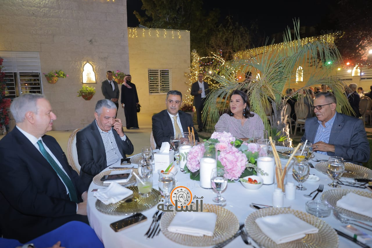 Madar Al-Saa Images 0.5037249359790816