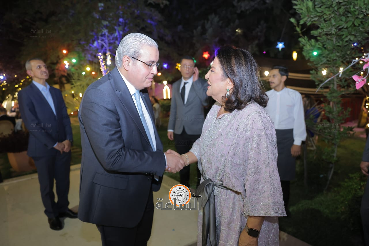 Madar Al-Saa Images 0.7677520628642361