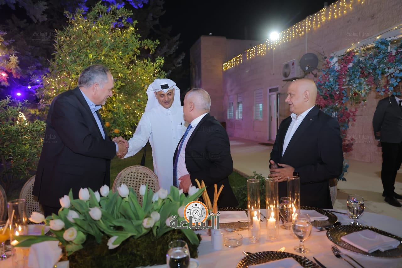 Madar Al-Saa Images 0.16173169548442945