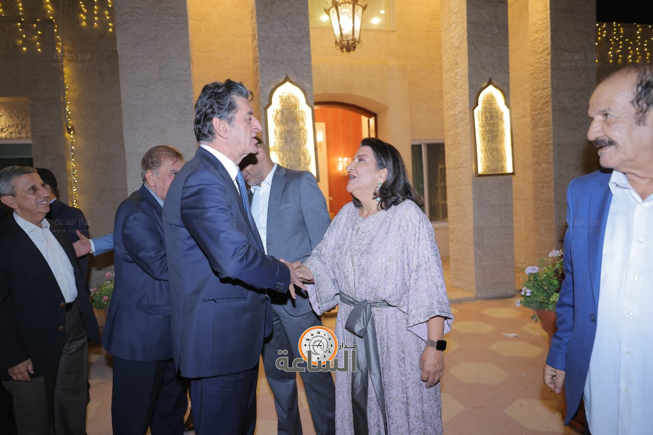 Madar Al-Saa Images 0.5370668445479814