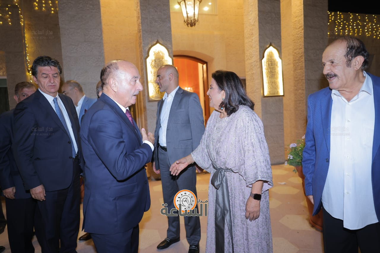 Madar Al-Saa Images 0.43915609306921866