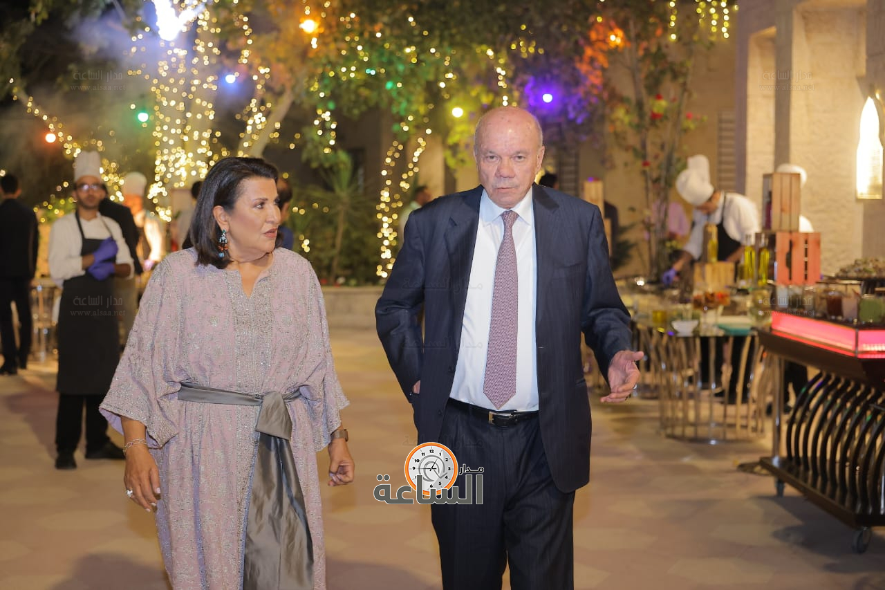 Madar Al-Saa Images 0.32185397638274627