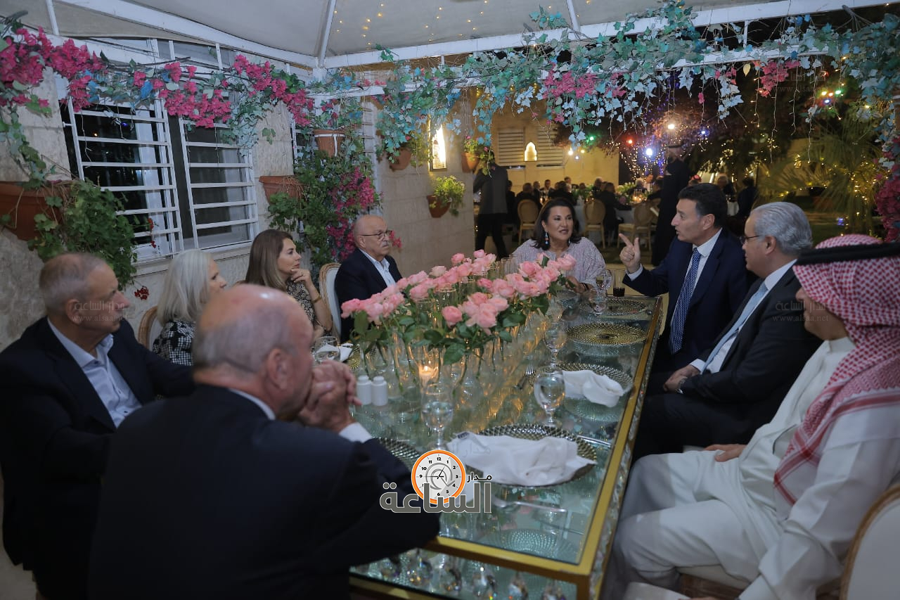 Madar Al-Saa Images 0.24153539483140896