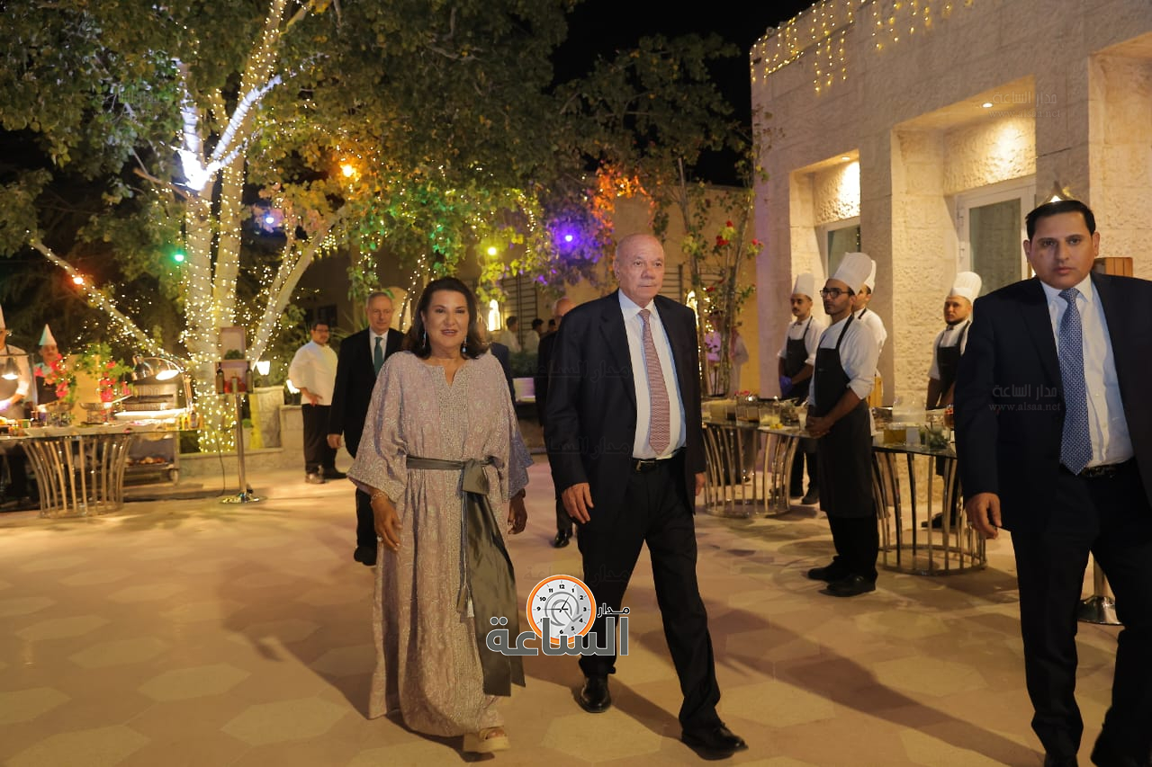 Madar Al-Saa Images 0.37250622454963345