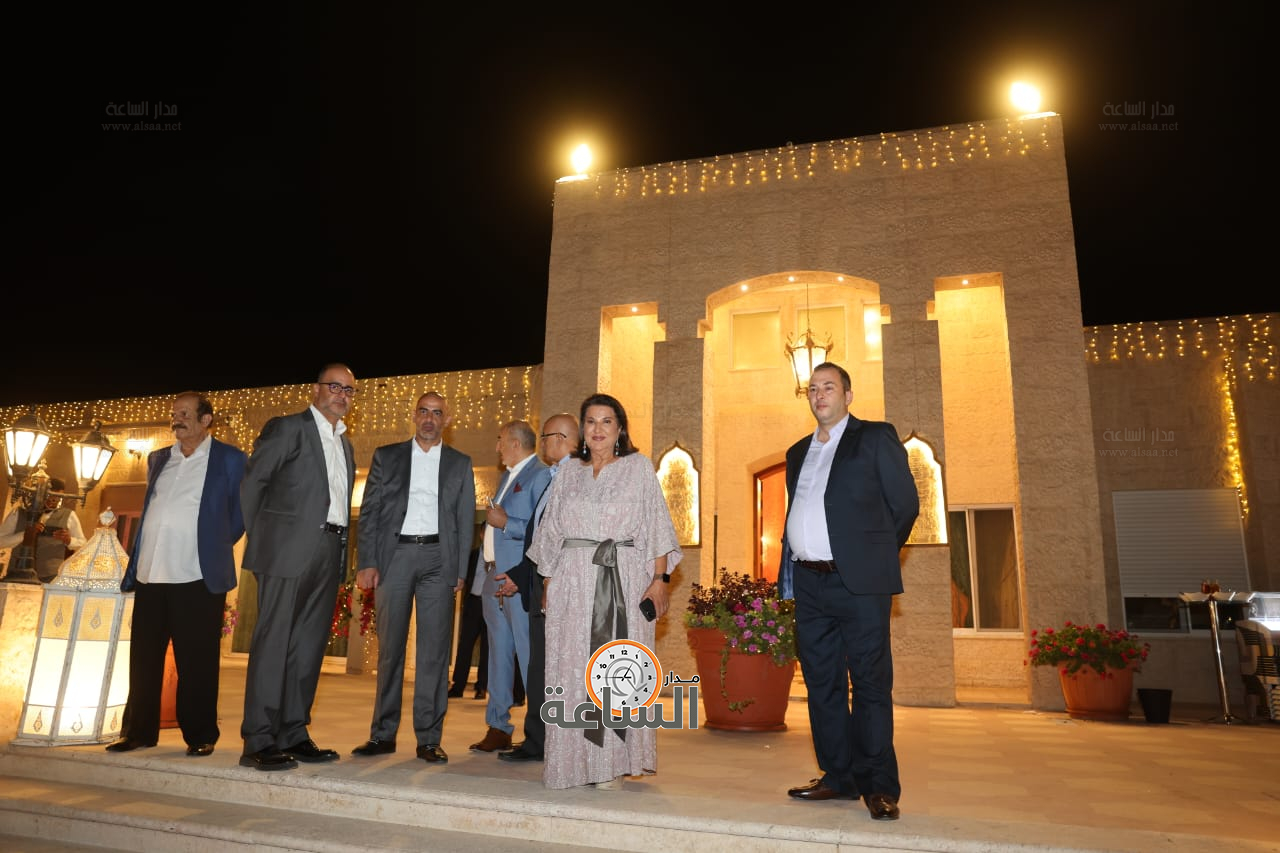 Madar Al-Saa Images 0.8726057686421023