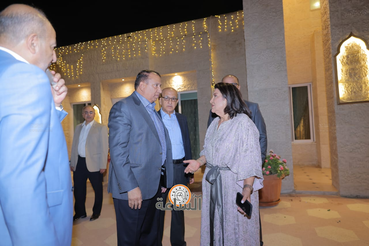 Madar Al-Saa Images 0.7357159614157815