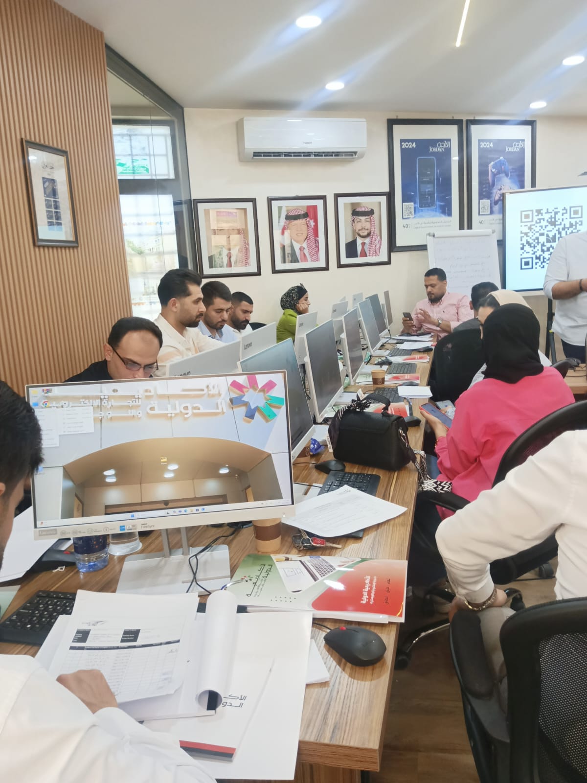 Madar Al-Saa Images 0.06727838331606684