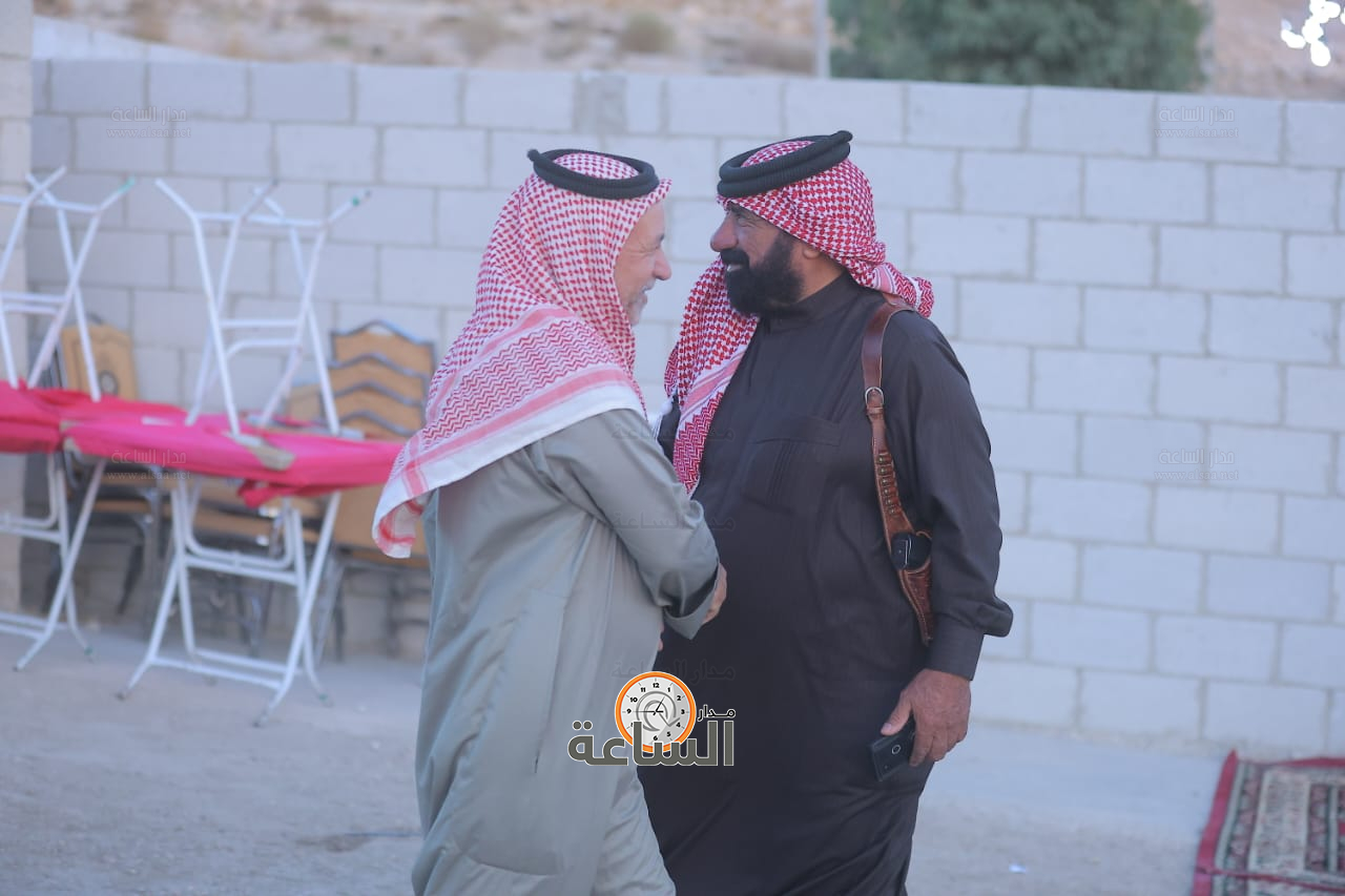 Madar Al-Saa Images 0.14694003501631725