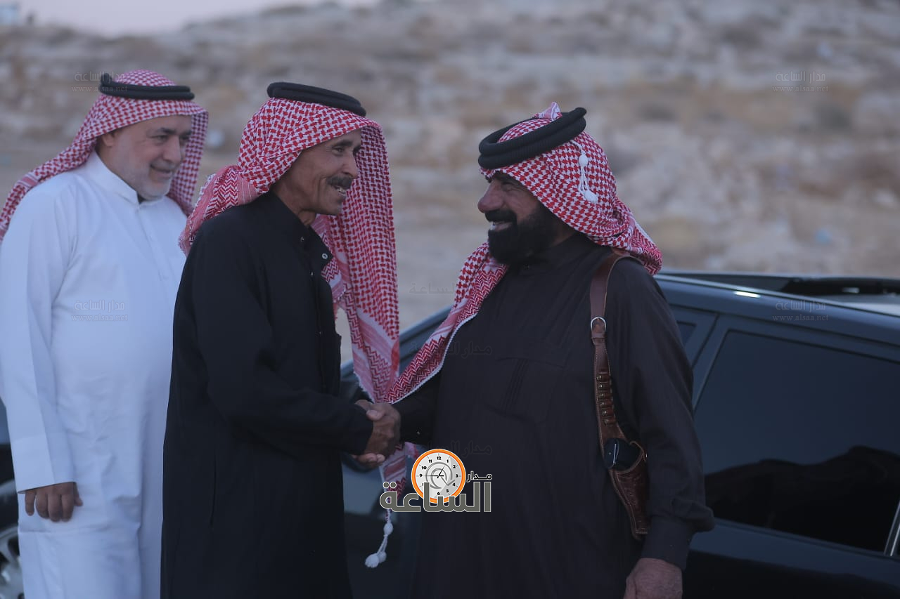 Madar Al-Saa Images 0.3234615673474269