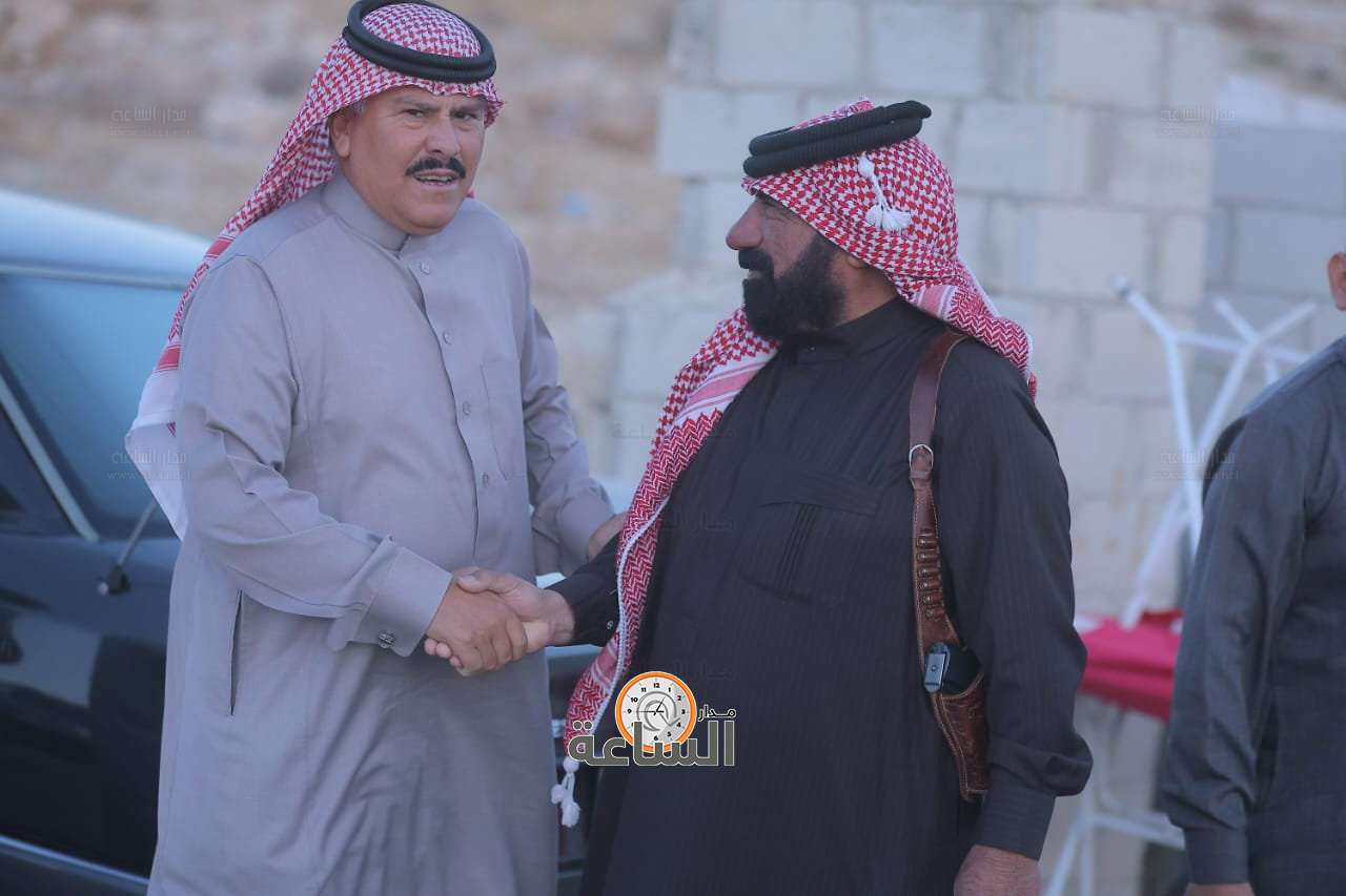 Madar Al-Saa Images 0.49951348478697233