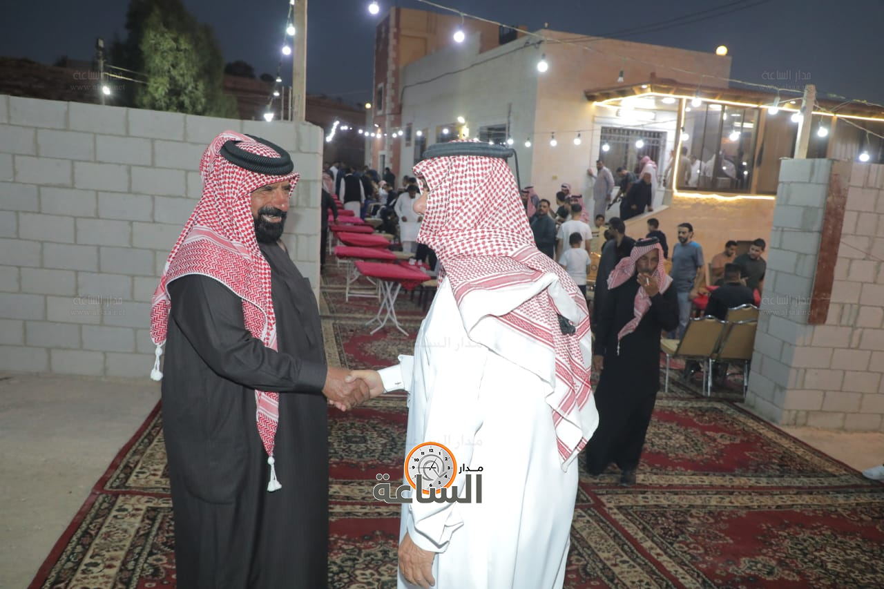 Madar Al-Saa Images 0.7465665419522955