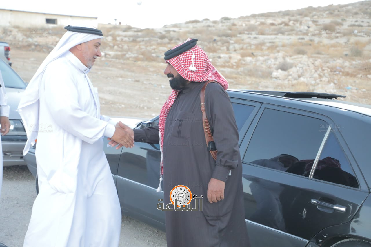 Madar Al-Saa Images 0.21739485577000472