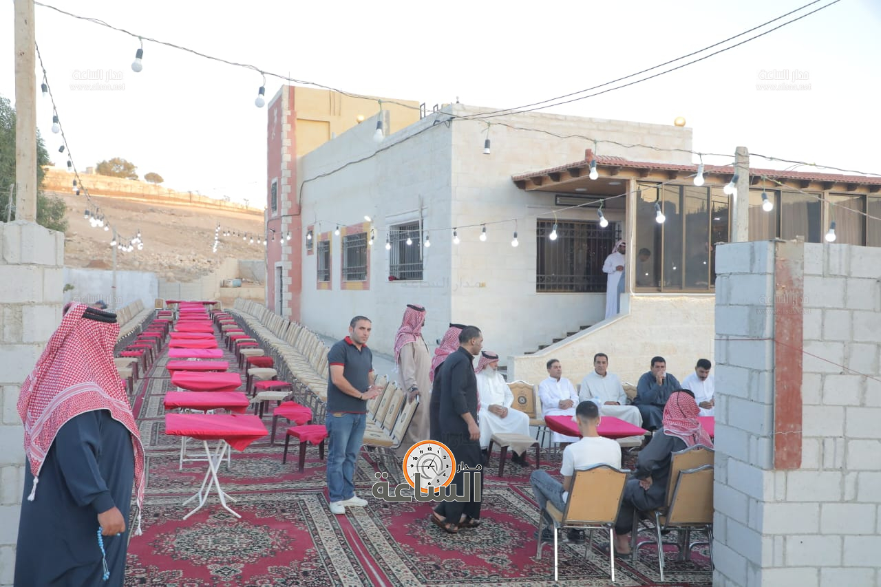 Madar Al-Saa Images 0.43811514453463773