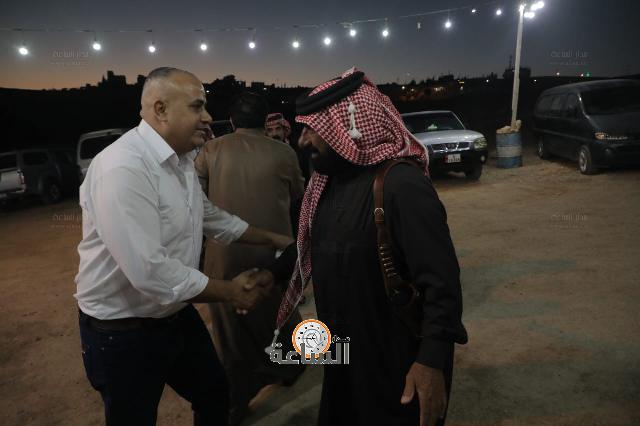 Madar Al-Saa Images 0.35252747417104113