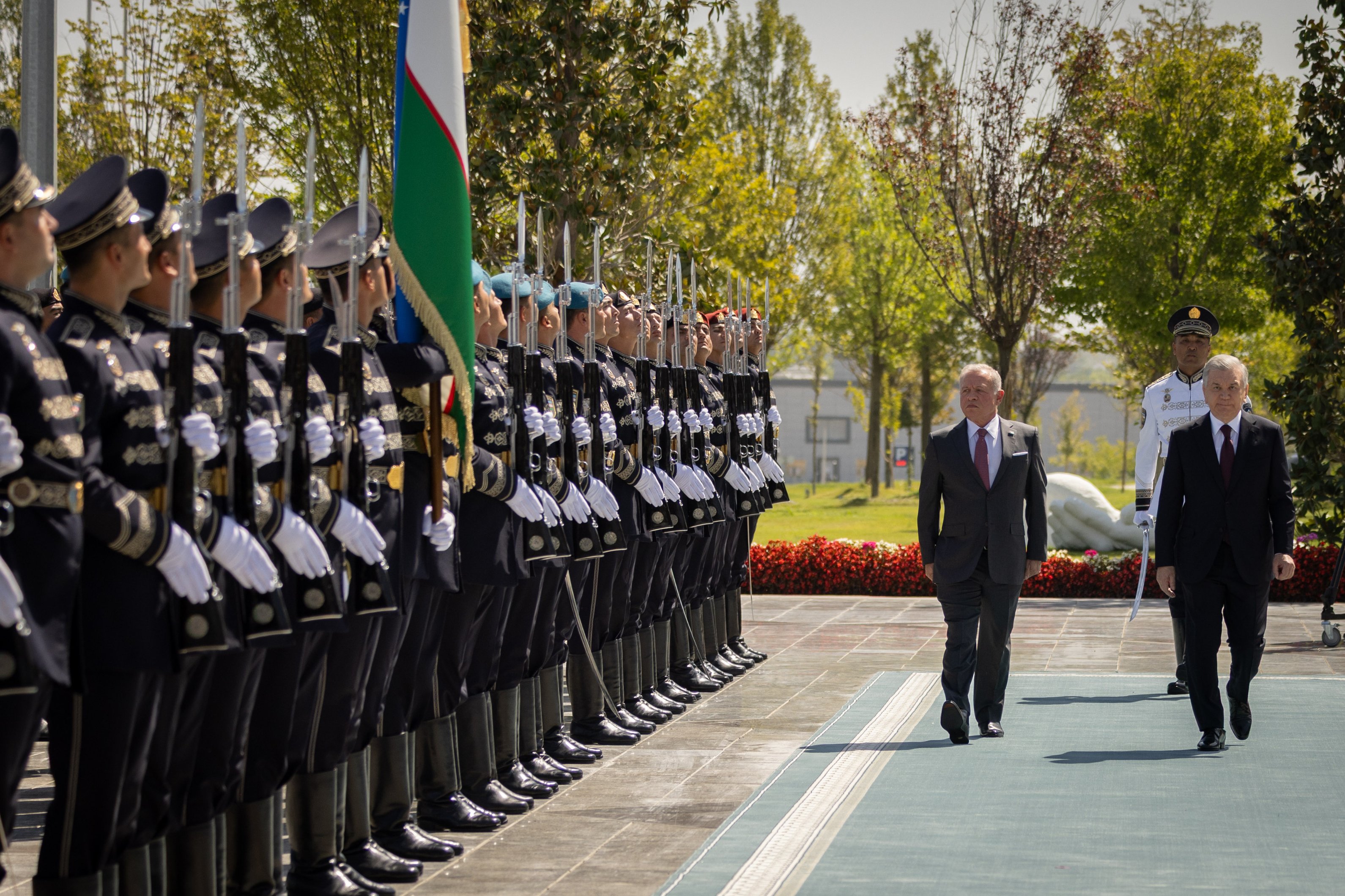 Madar Al-Saa Images 0.06620053122362068