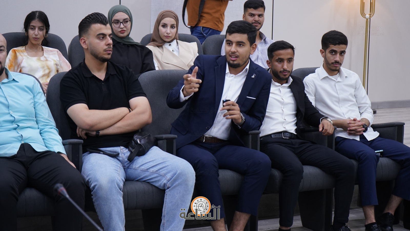 Madar Al-Saa Images 0.45736963657335683