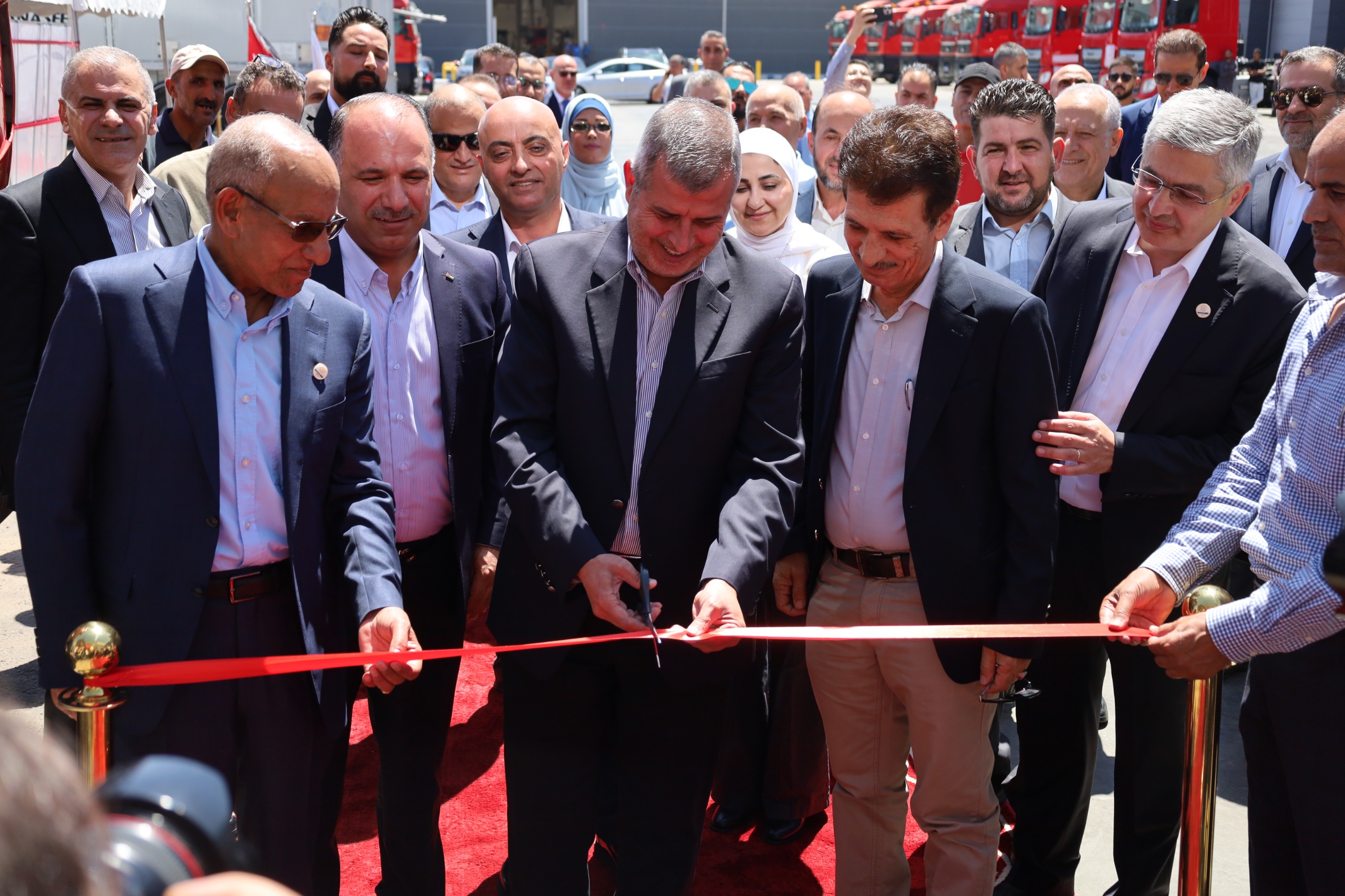 Madar Al-Saa Images 0.19698546616843216