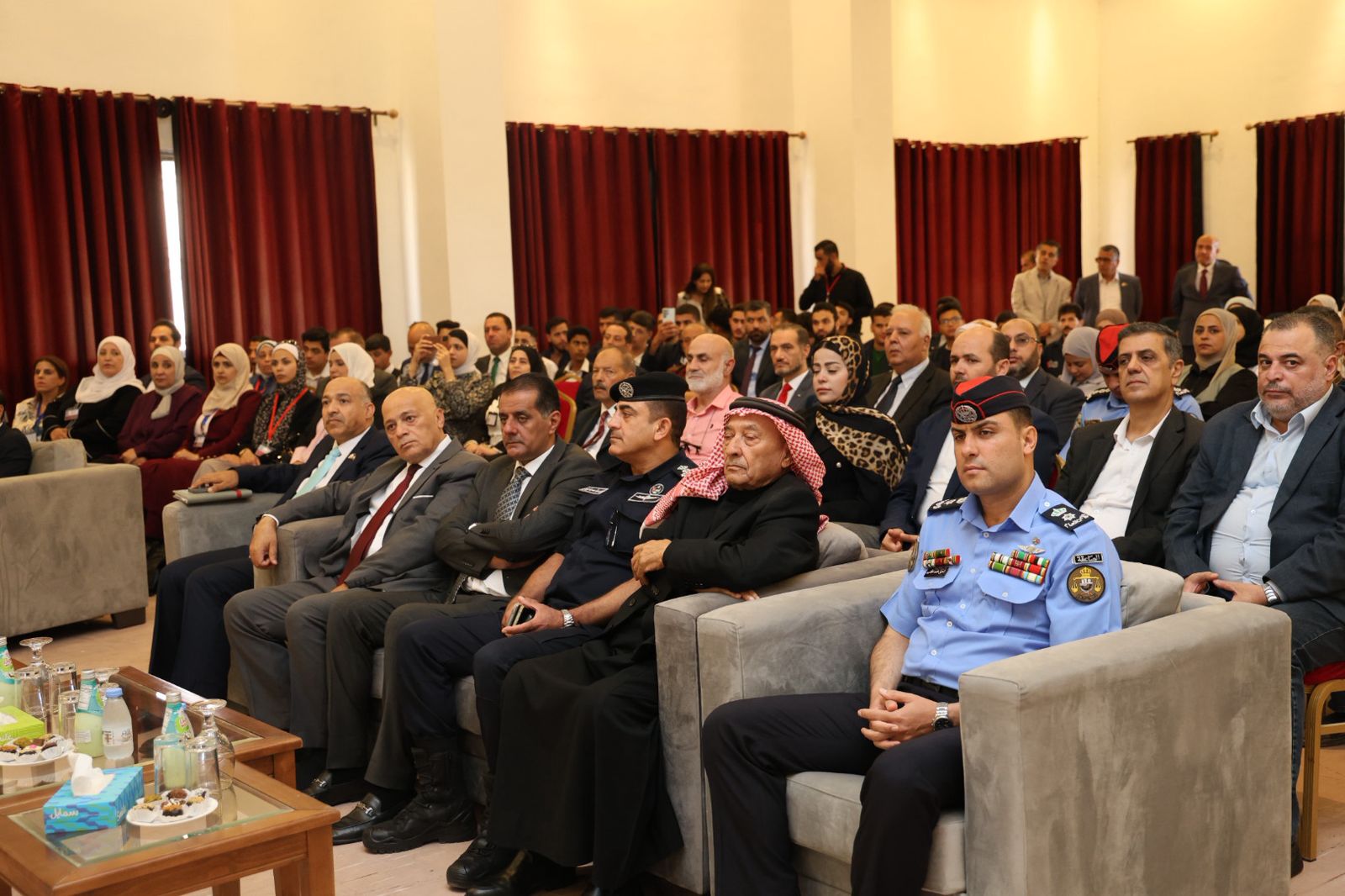 Madar Al-Saa Images 0.9279755935385926