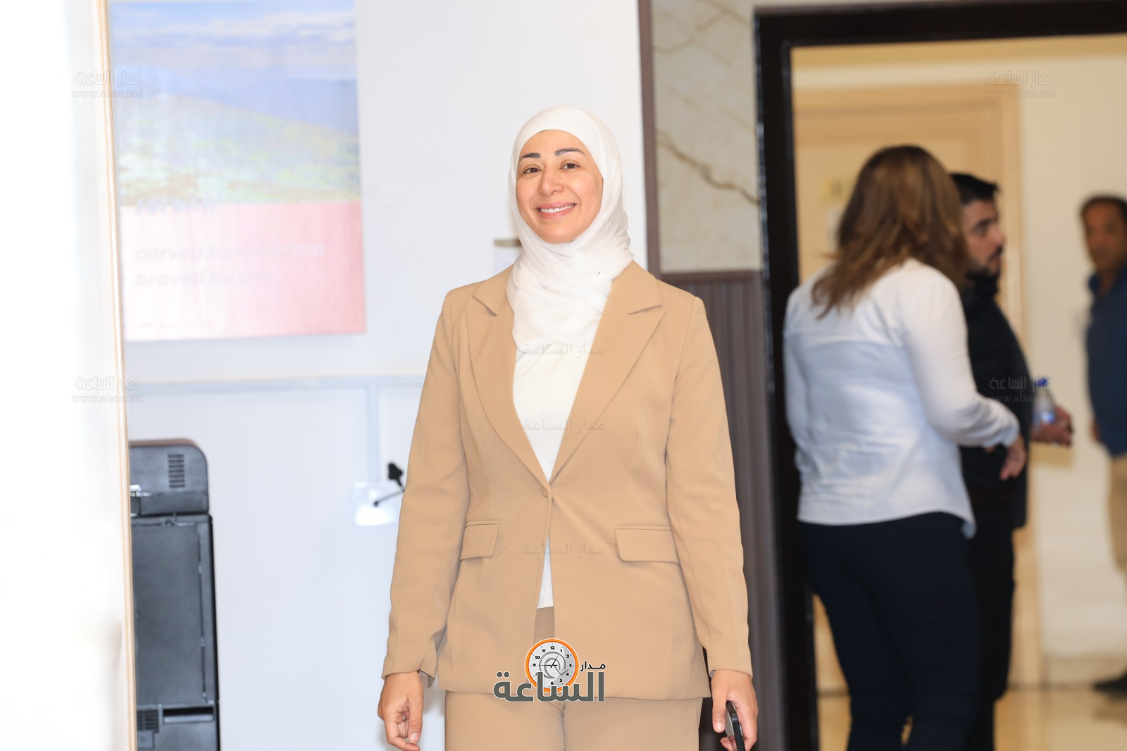 Madar Al-Saa Images 0.11342656355671876