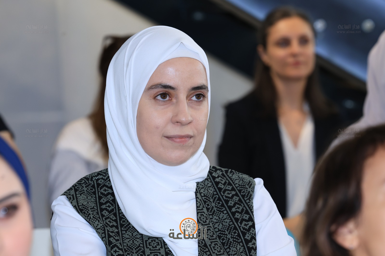 Madar Al-Saa Images 0.6416606865706251