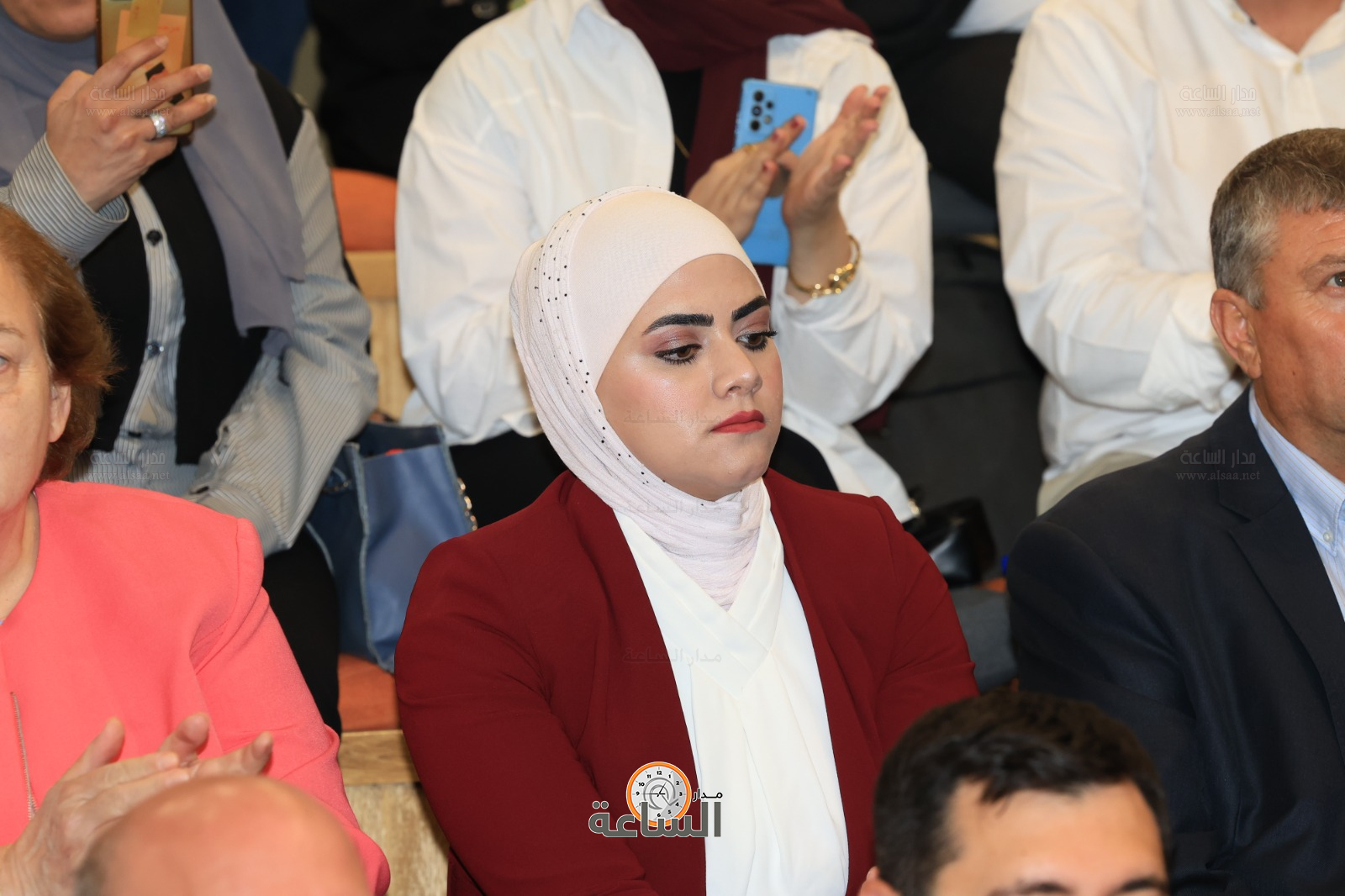 Madar Al-Saa Images 0.29272487810704517