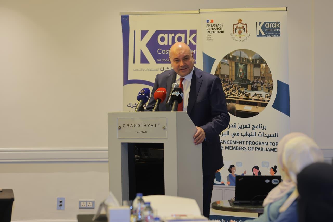 Madar Al-Saa Images 0.7111055438332329