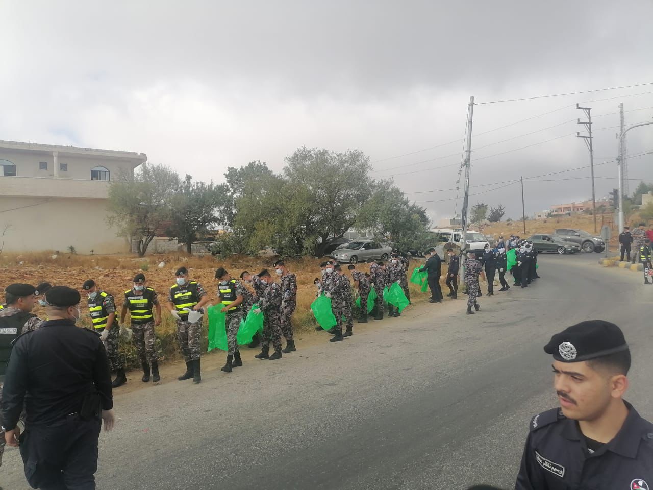 Madar Al-Saa Images 0.5701297847495058