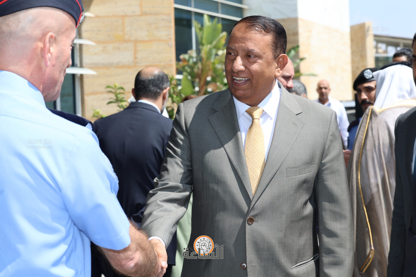 Madar Al-Saa Images 0.9980381007841147