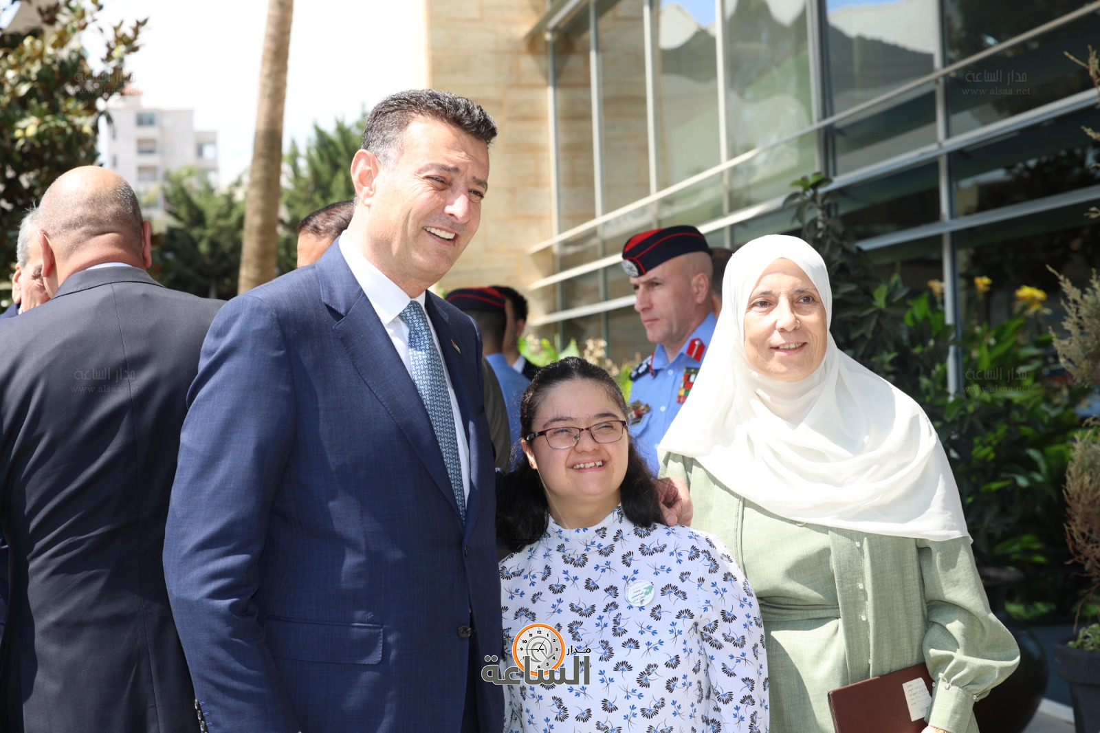 Madar Al-Saa Images 0.7184056585283246