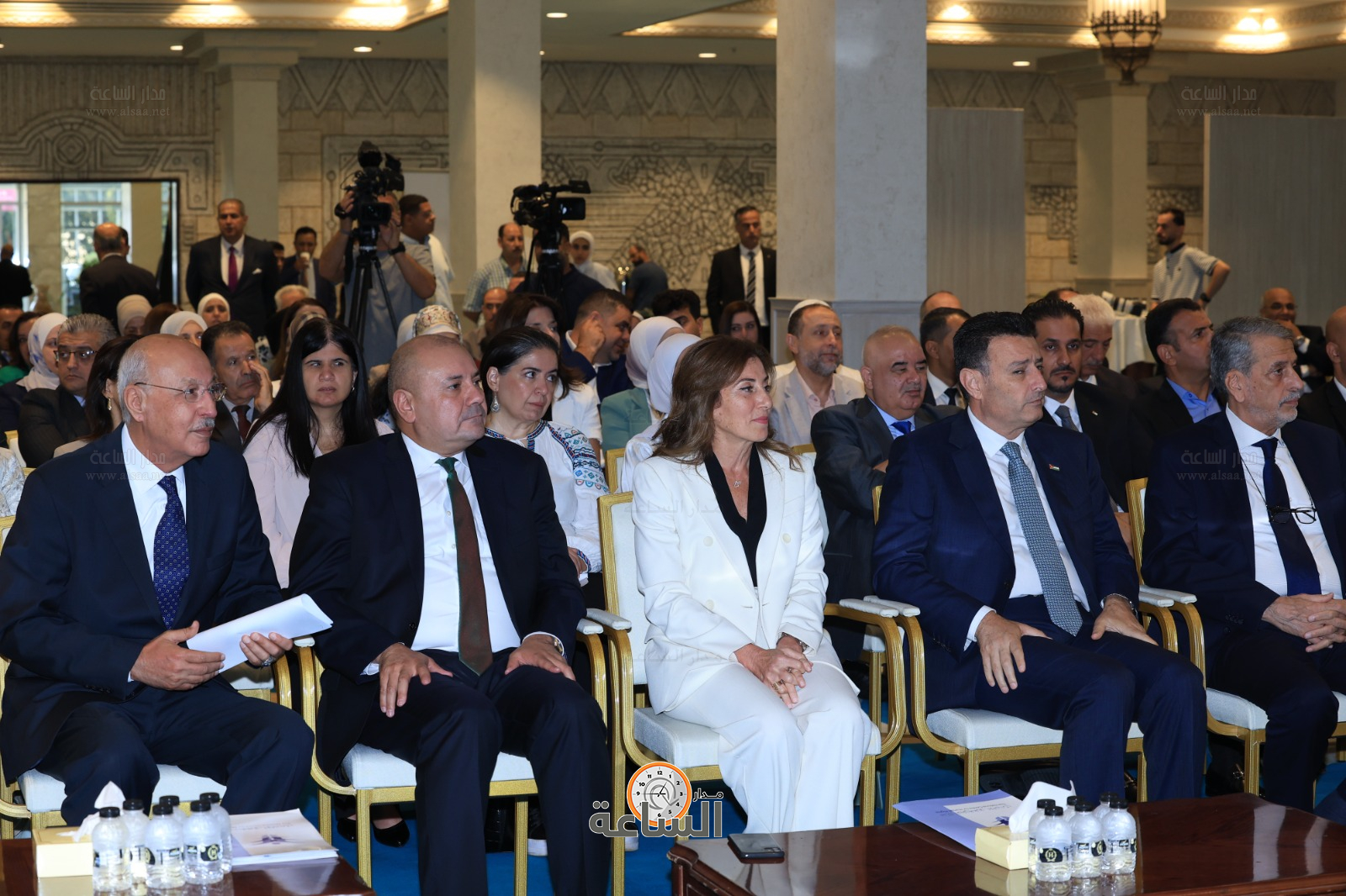 Madar Al-Saa Images 0.3138093415613934