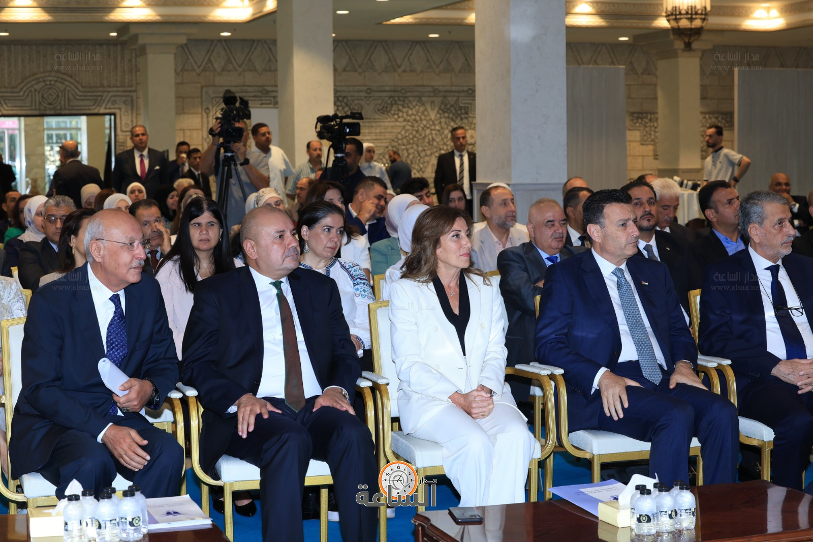 Madar Al-Saa Images 0.913795847471556