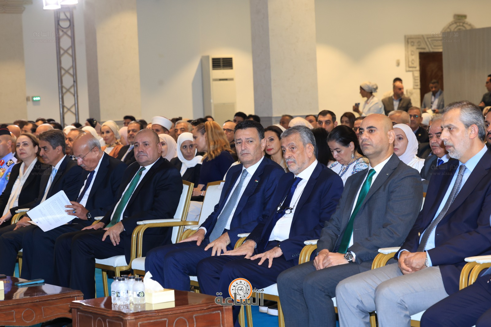 Madar Al-Saa Images 0.9825581308614718