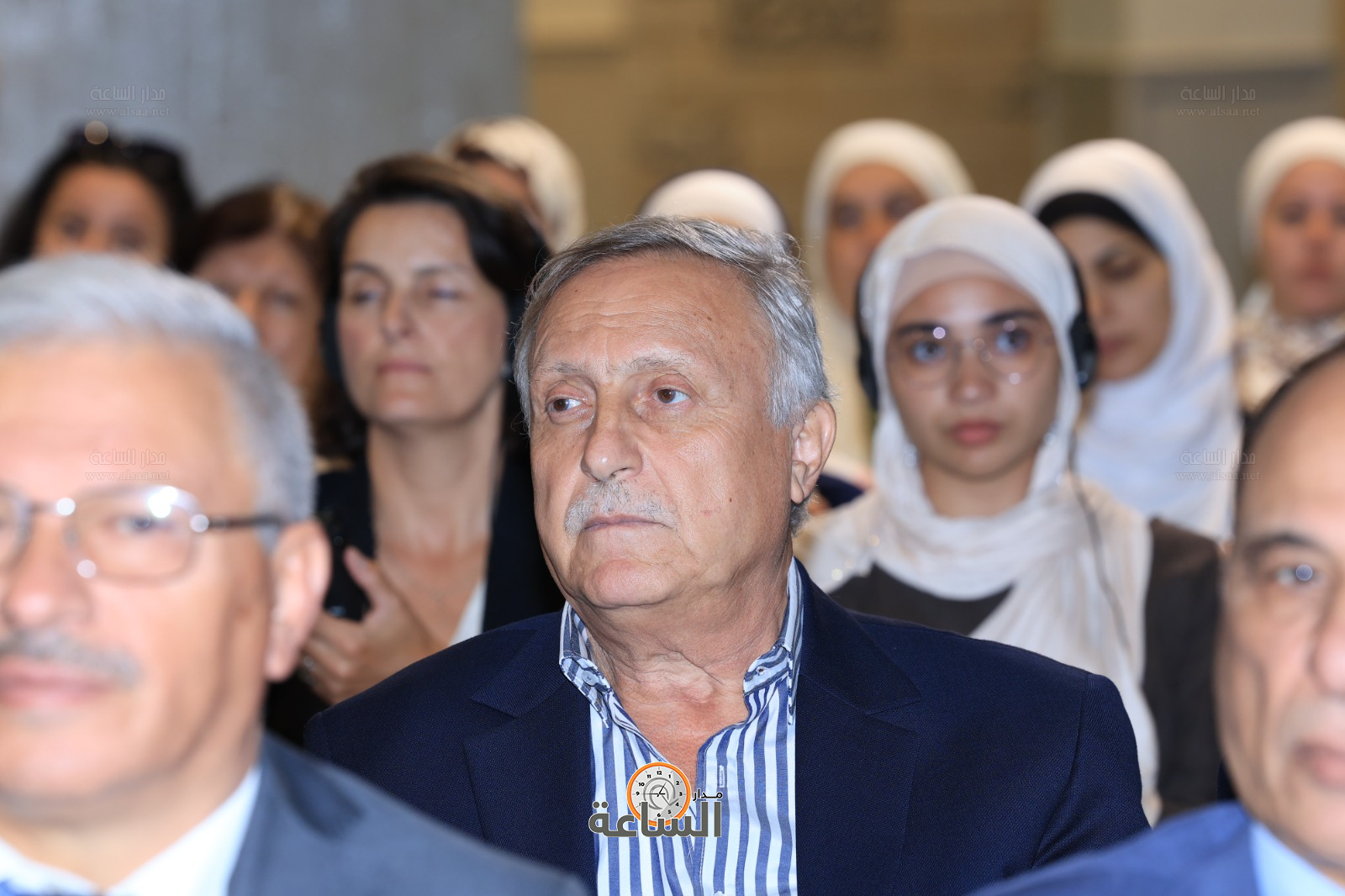 Madar Al-Saa Images 0.7801518191501269