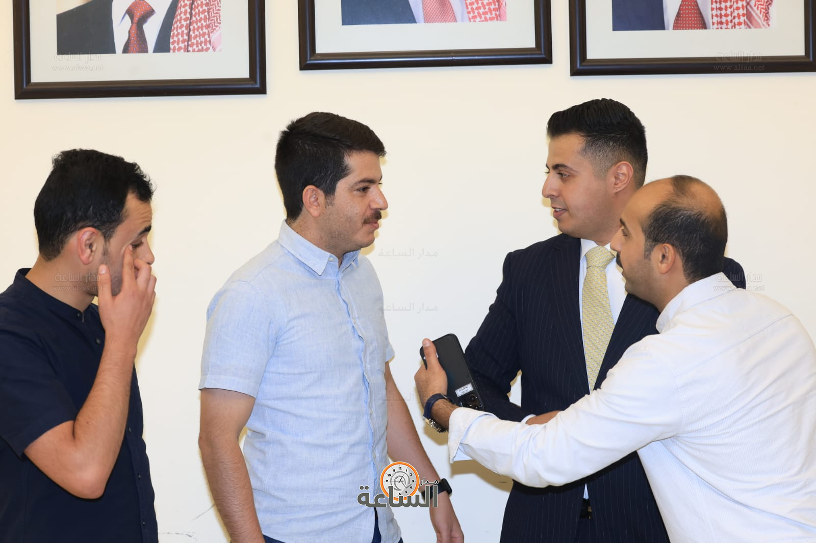 Madar Al-Saa Images 0.8632292221823243