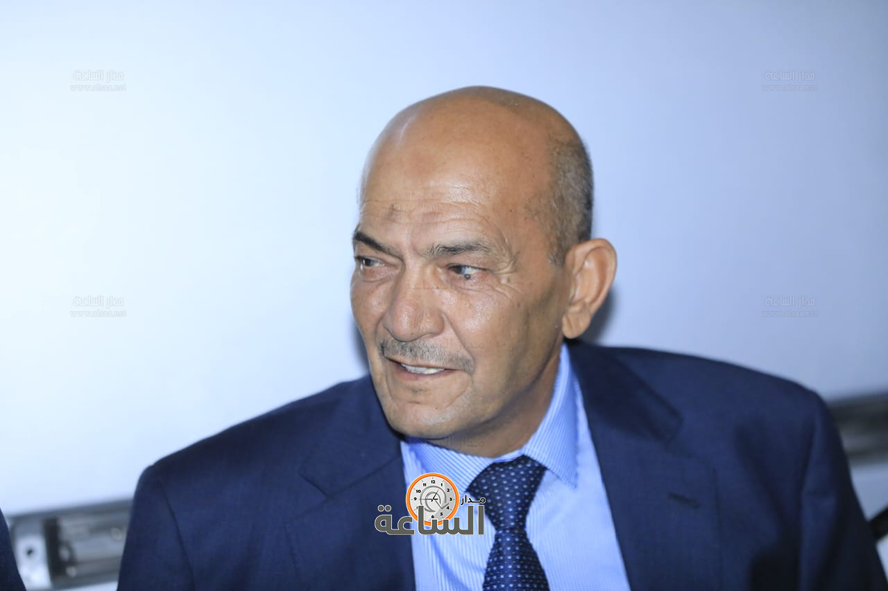 Madar Al-Saa Images 0.7083156816464481