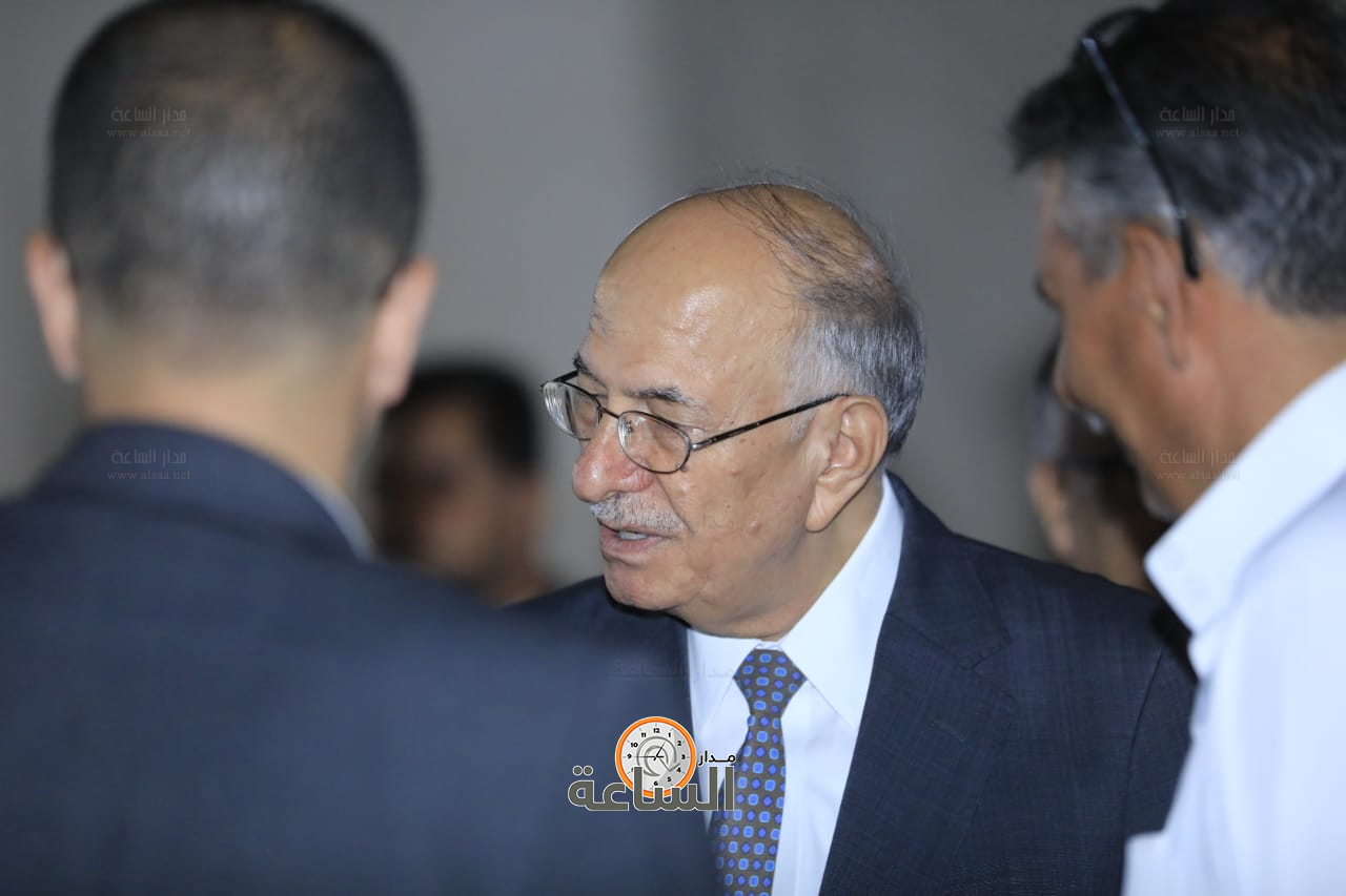 Madar Al-Saa Images 0.15577499882503987